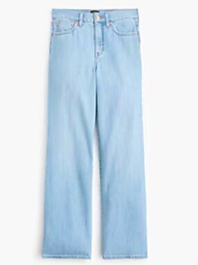 NWT Light-feel Wide-Leg Cropped Jean